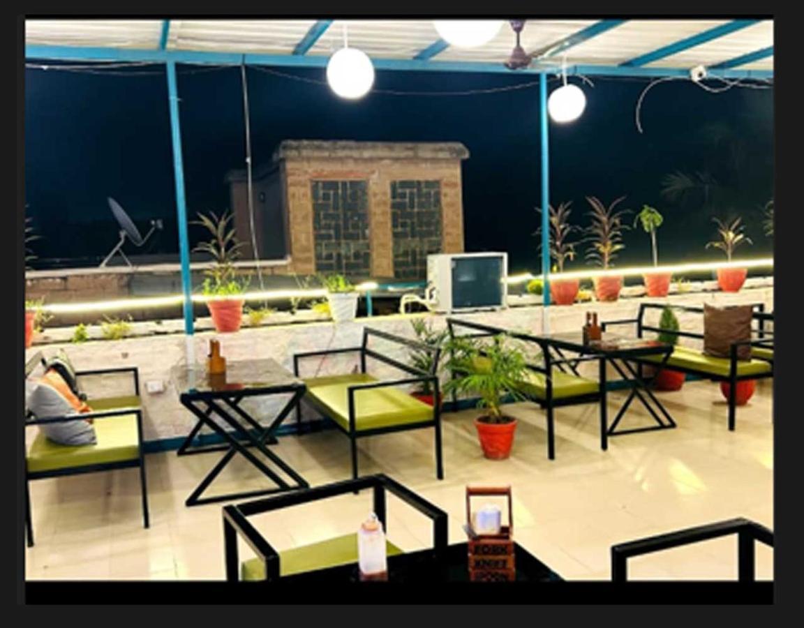 ג'ודפור Blue Town Hostel & Cafe מראה חיצוני תמונה