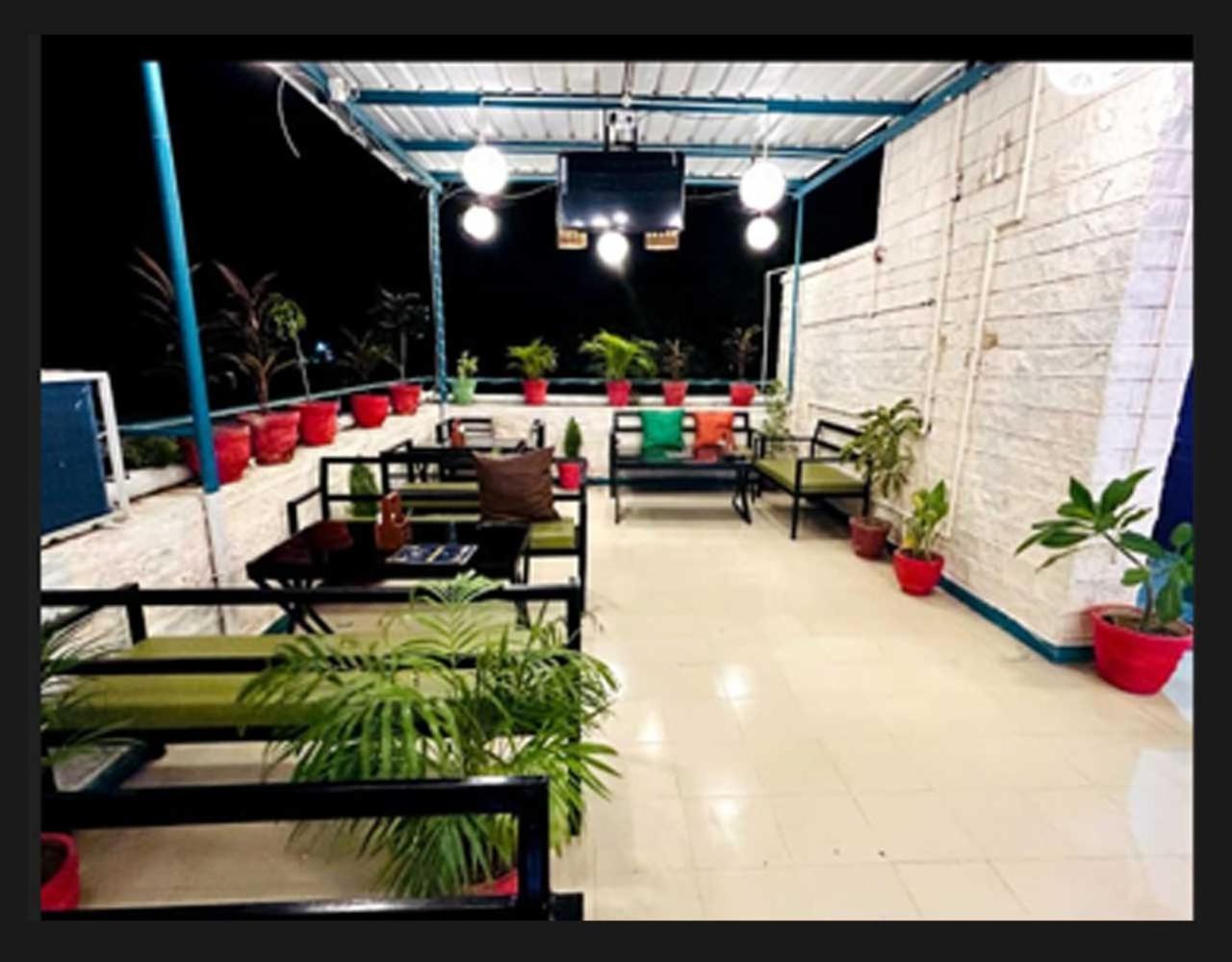 ג'ודפור Blue Town Hostel & Cafe מראה חיצוני תמונה