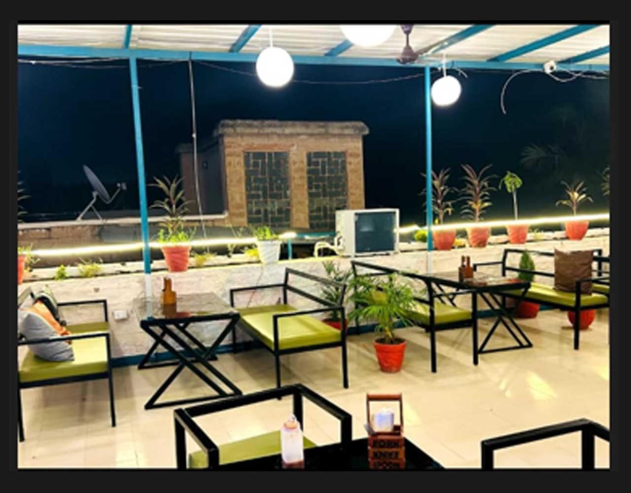 ג'ודפור Blue Town Hostel & Cafe מראה חיצוני תמונה